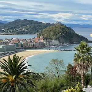 Apartamento Usandizaga Apartment, Second Line Beach, Free Parking, San Sebastián